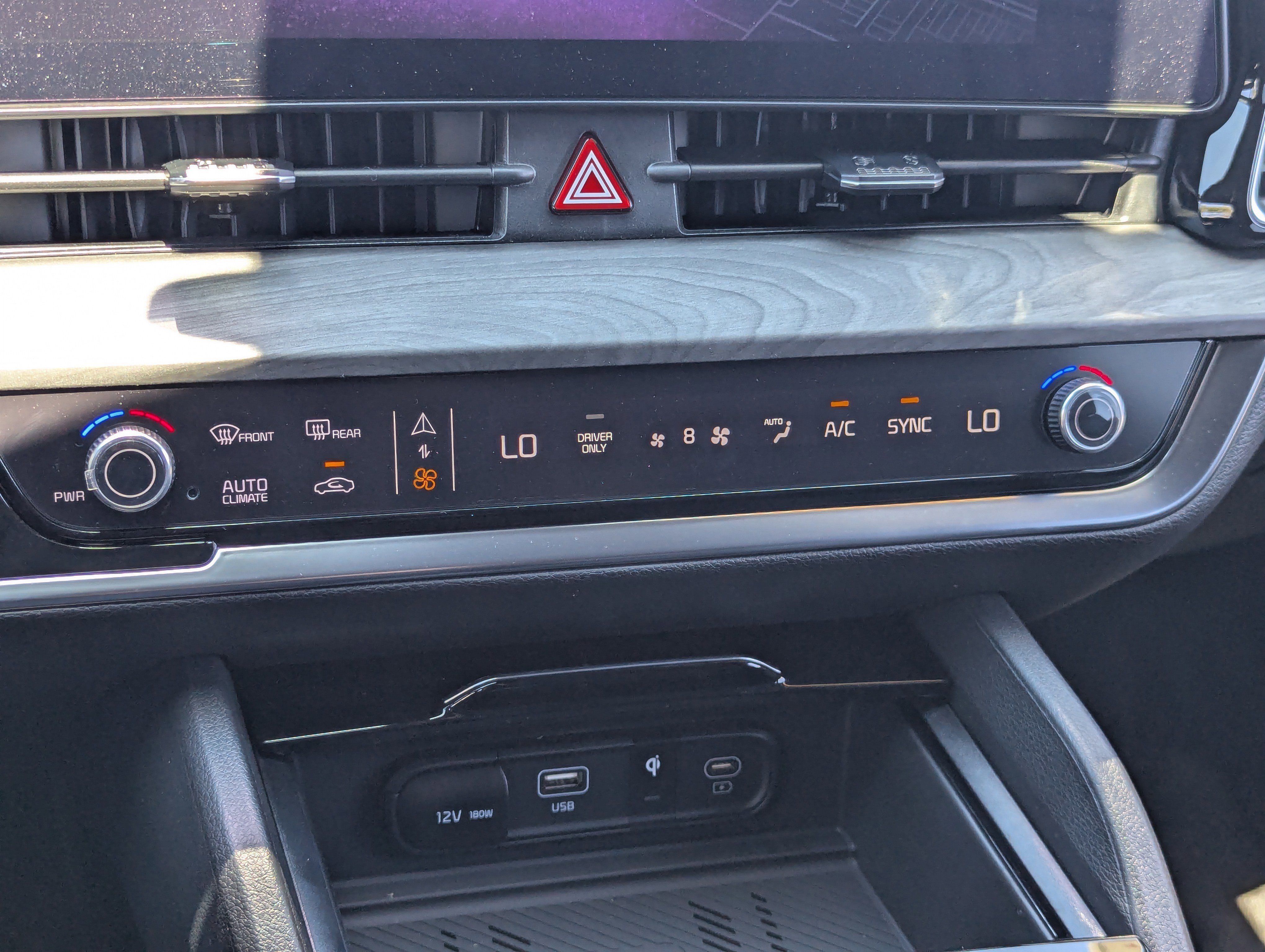 2024 Kia Sportage Plug-In Hybrid X-Line Prestige photo 4