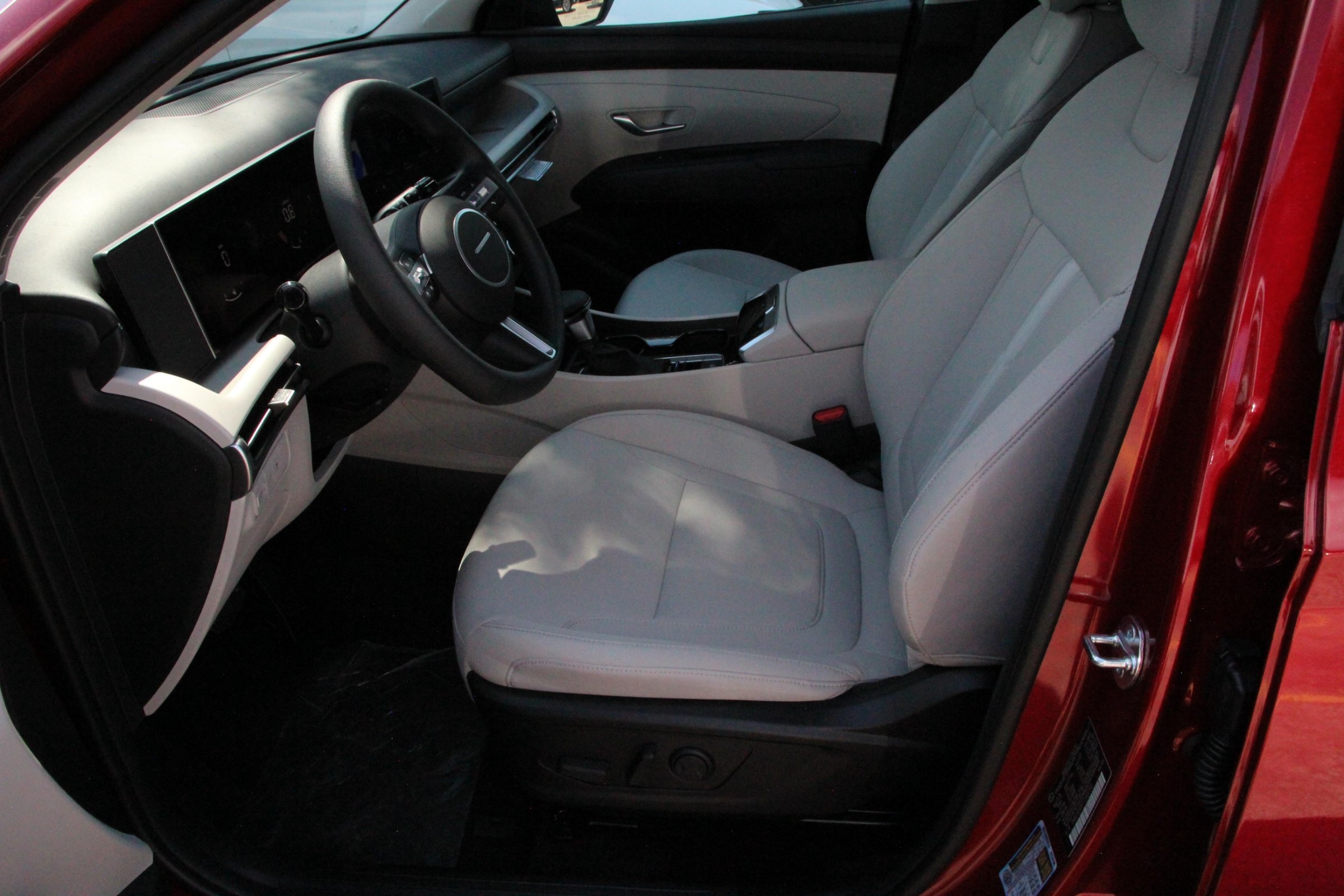 2026 Hyundai Tucson SEL photo 9