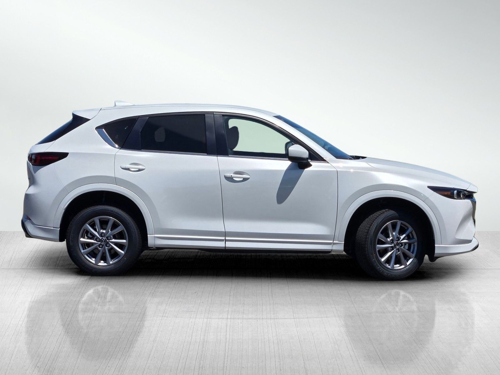 2025 Mazda CX-5 2.5 Select photo 3
