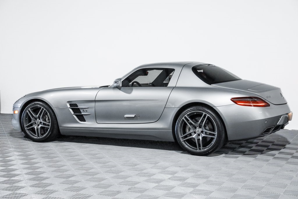 2011 Mercedes Benz SLS AMG photo 23