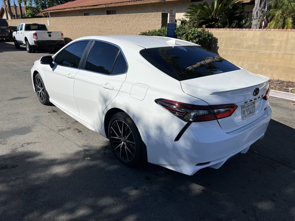 2024 Toyota Camry SE photo 3