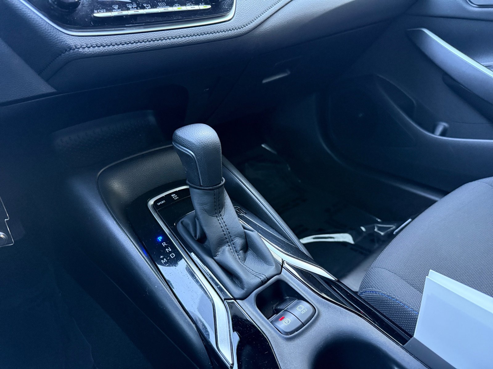 2022 Toyota Corolla SE photo 13