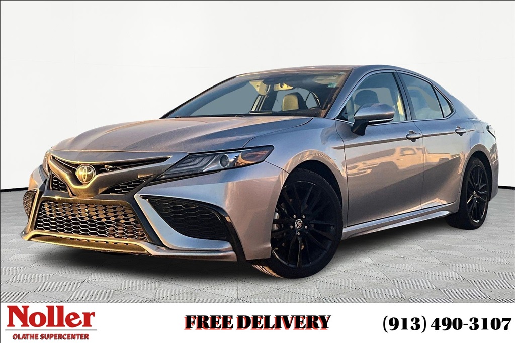 2024 Toyota Camry XSE's photo