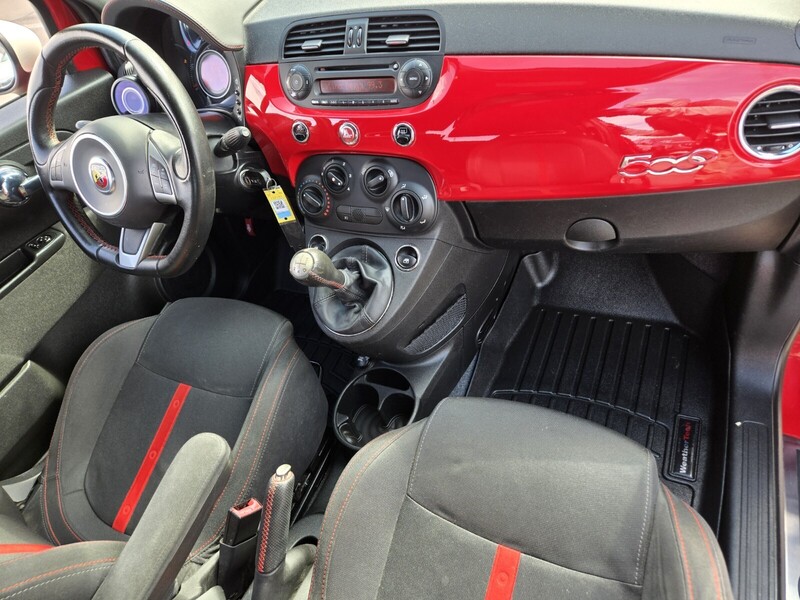 2013 Fiat 500 Abarth photo 14