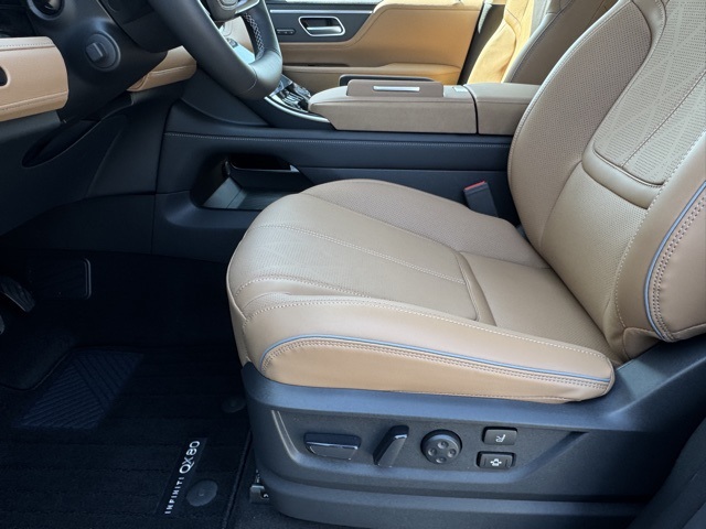 2025 Infiniti QX80 Sensory photo 13