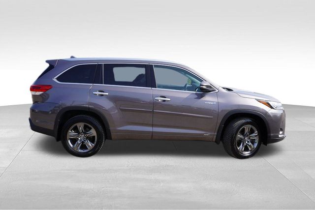 2017 Toyota Highlander Hybrid photo 3