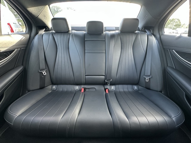 2019 Mercedes Benz E 300 4MATIC photo 13