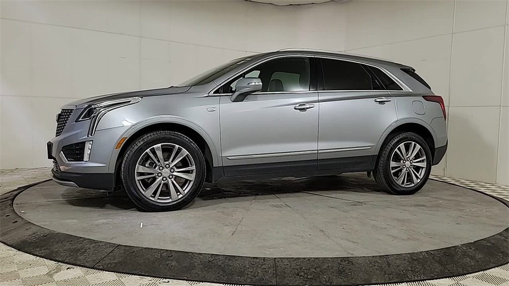 2025 CADILLAC XT5 - Image 3