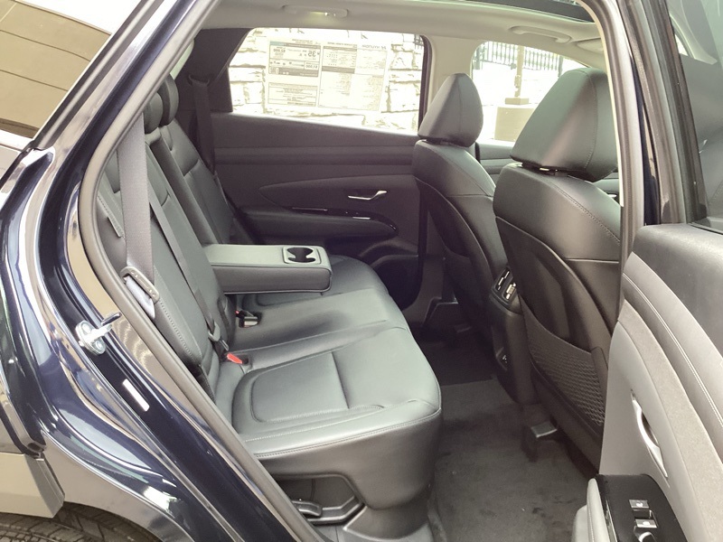 2025 Hyundai Tucson Hybrid Limited photo 17