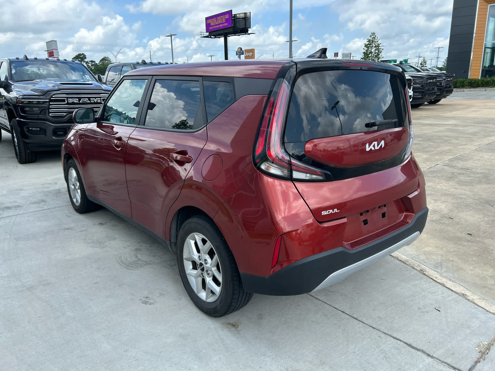 2023 Kia Soul LX photo 6