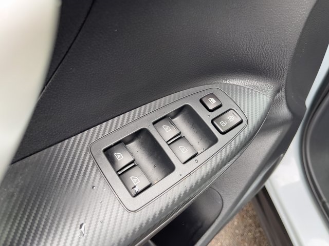 2024 Mitsubishi Eclipse Cross SEL photo 15