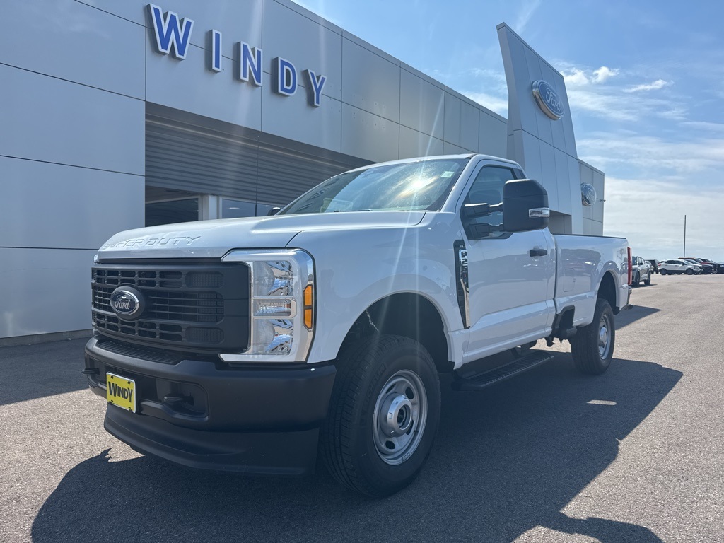 2026 Ford F-250 Super Duty XL's photo