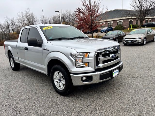 2016 Ford F-150 XLT photo 3