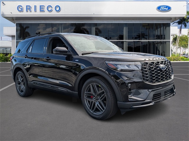 2026 Ford Explorer ST-LINE's photo