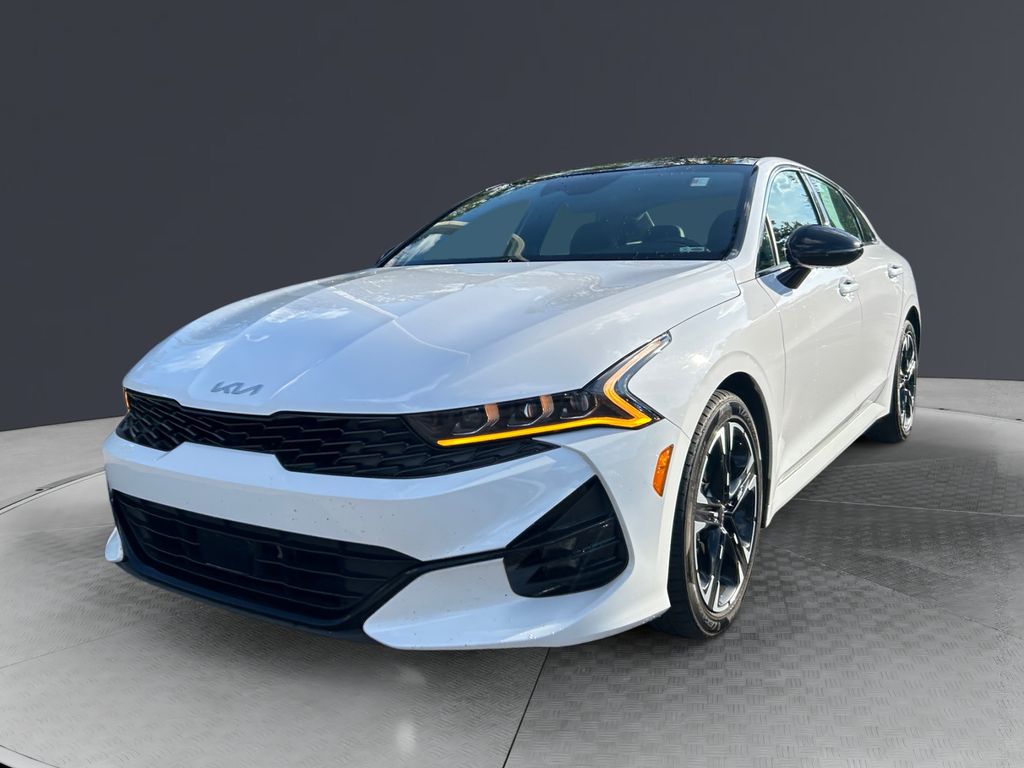 2022 Kia K5 GT-Line photo 2