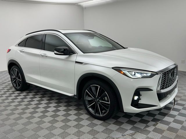 2024 Infiniti QX55 Luxe photo 3