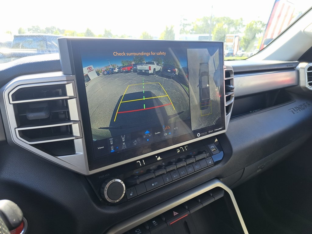2022 Toyota Tundra SR5 photo 14