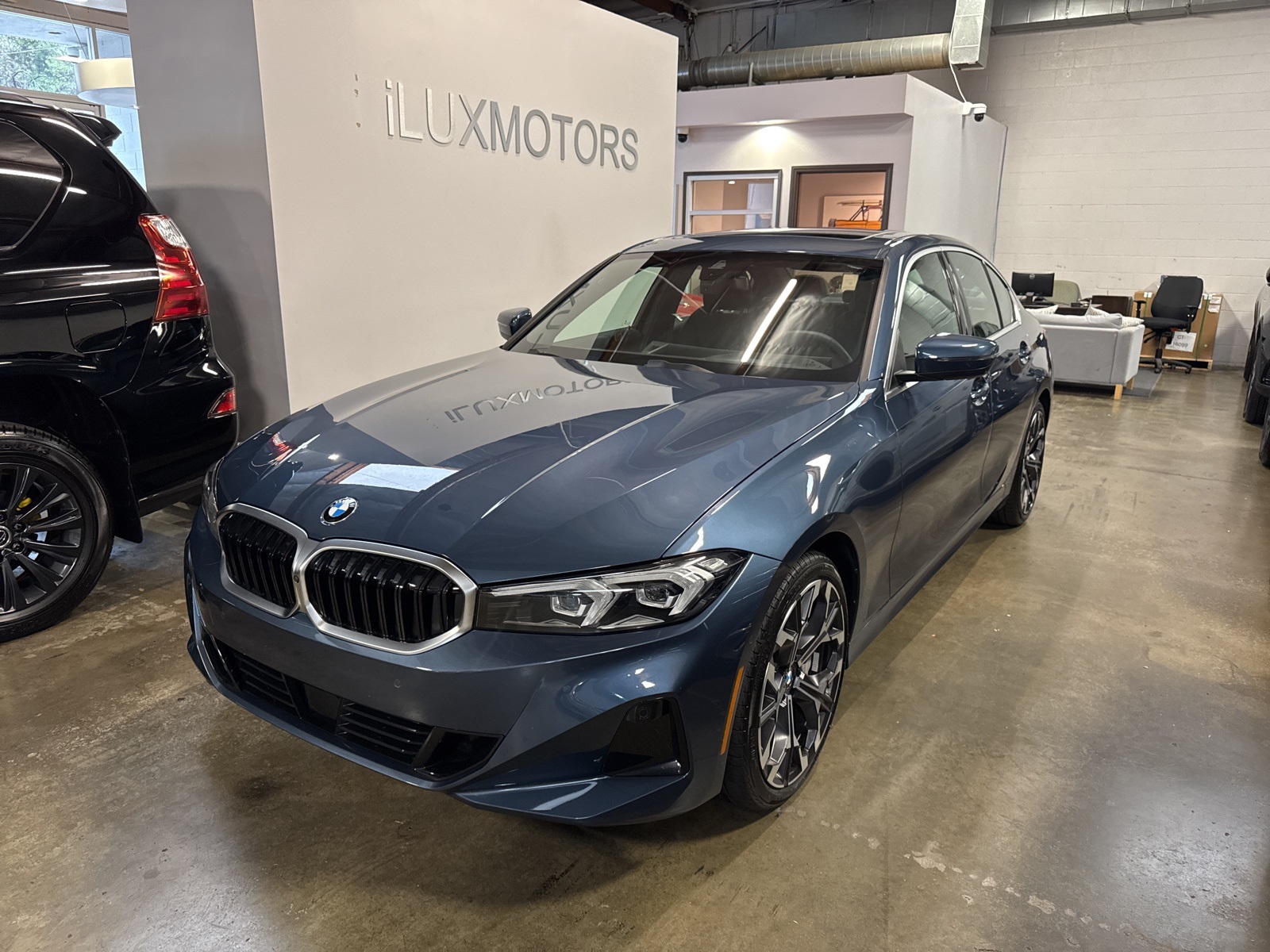 2025 BMW 3 Series 330i