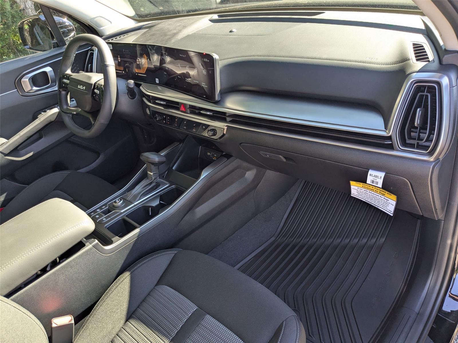 2026 Kia Sorento LX photo 34