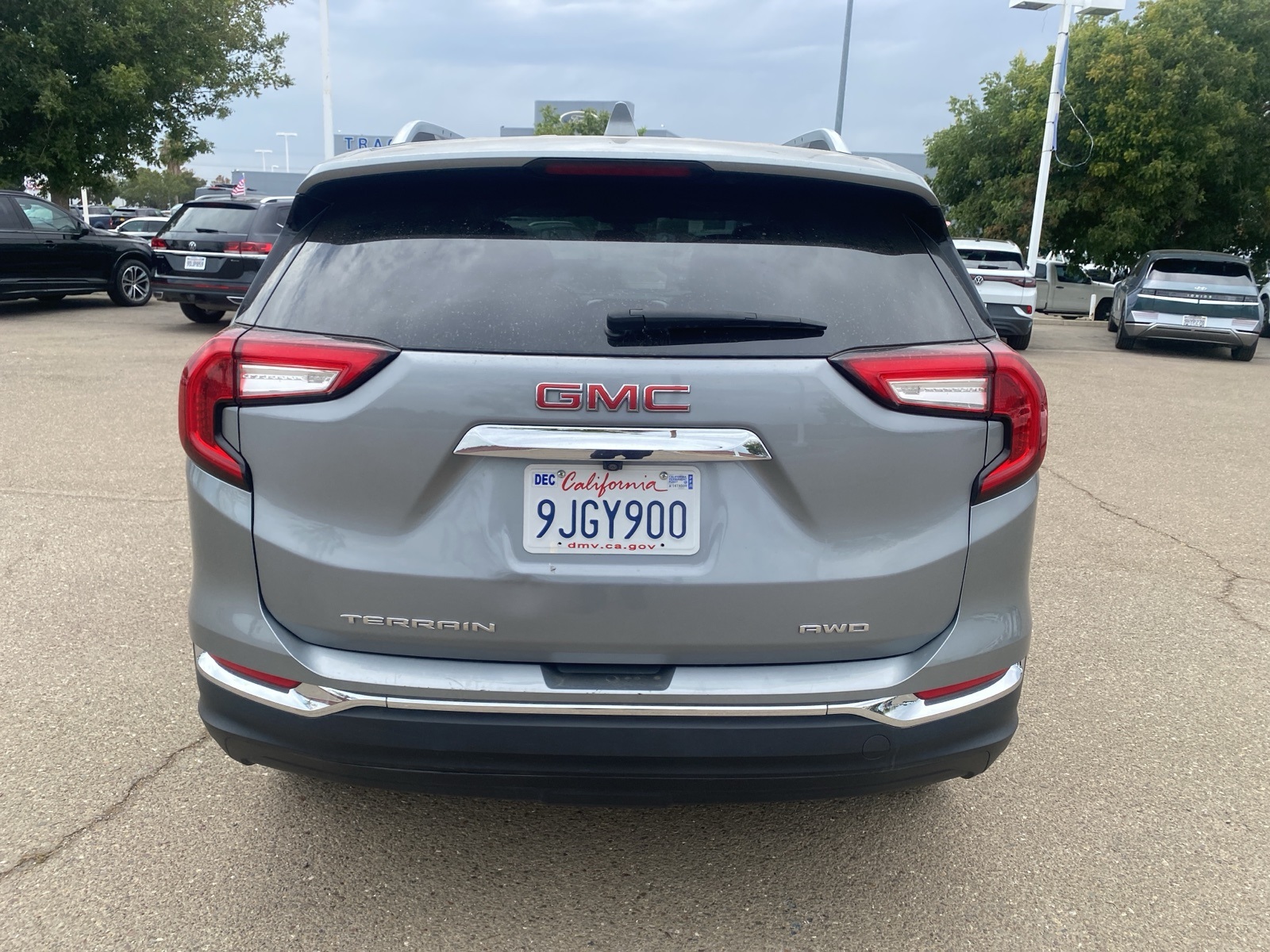 2024 Gmc Terrain SLT photo 2