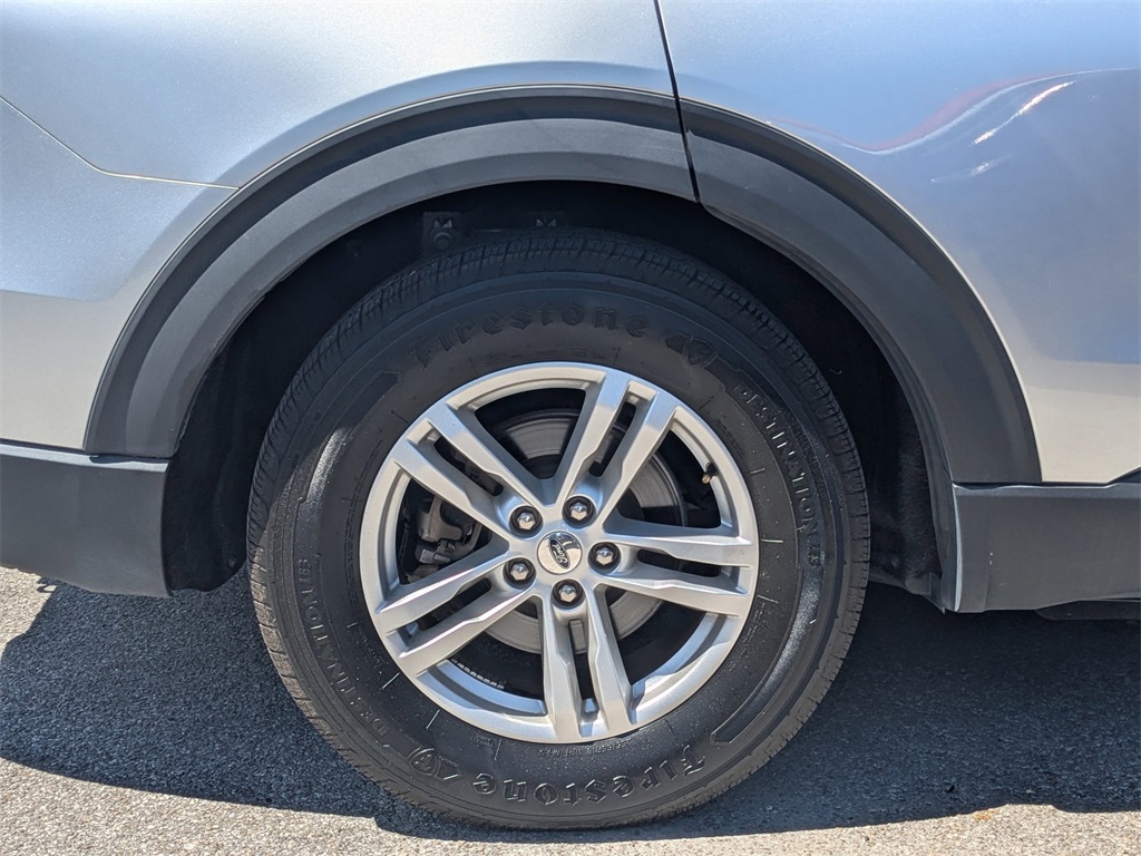 2021 Ford Explorer XLT photo 10