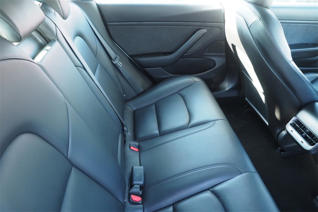2018 Tesla Model 3 Long Range photo 21
