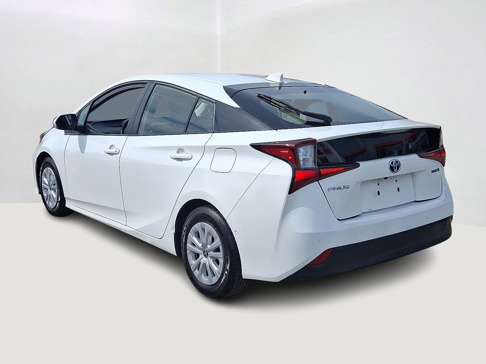 2022 Toyota Prius L Eco photo 7