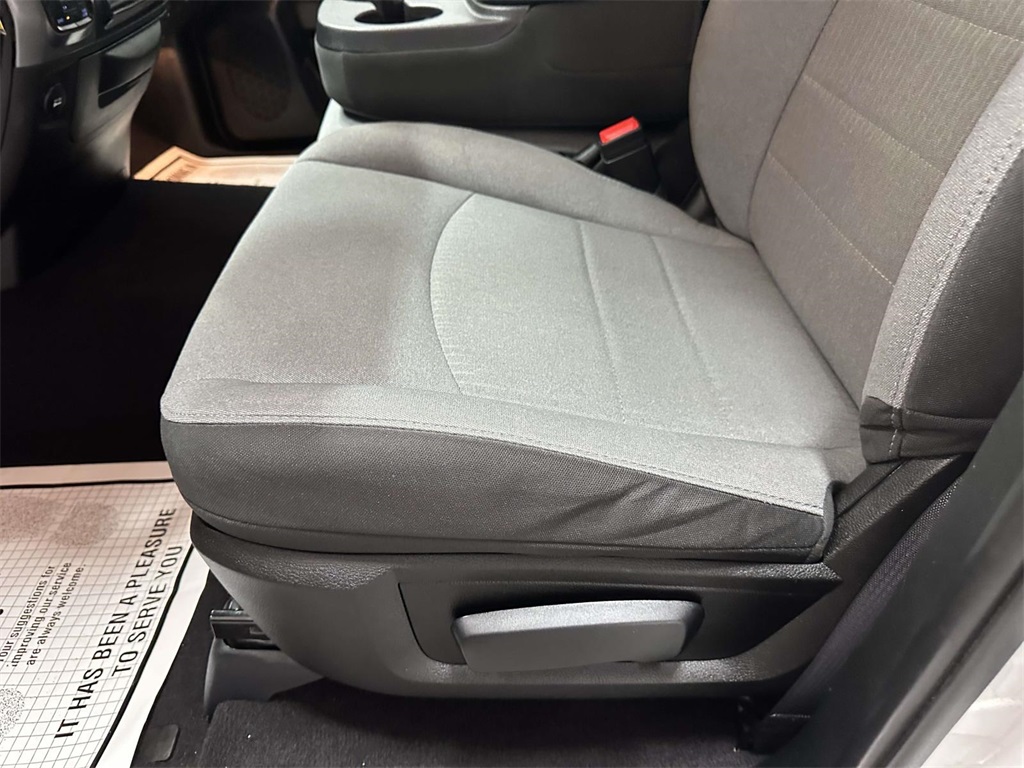 2024 Ram 1500 Classic SLT photo 5