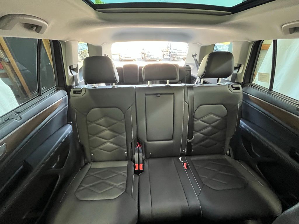 2025 Volkswagen Atlas SE Technology photo 26