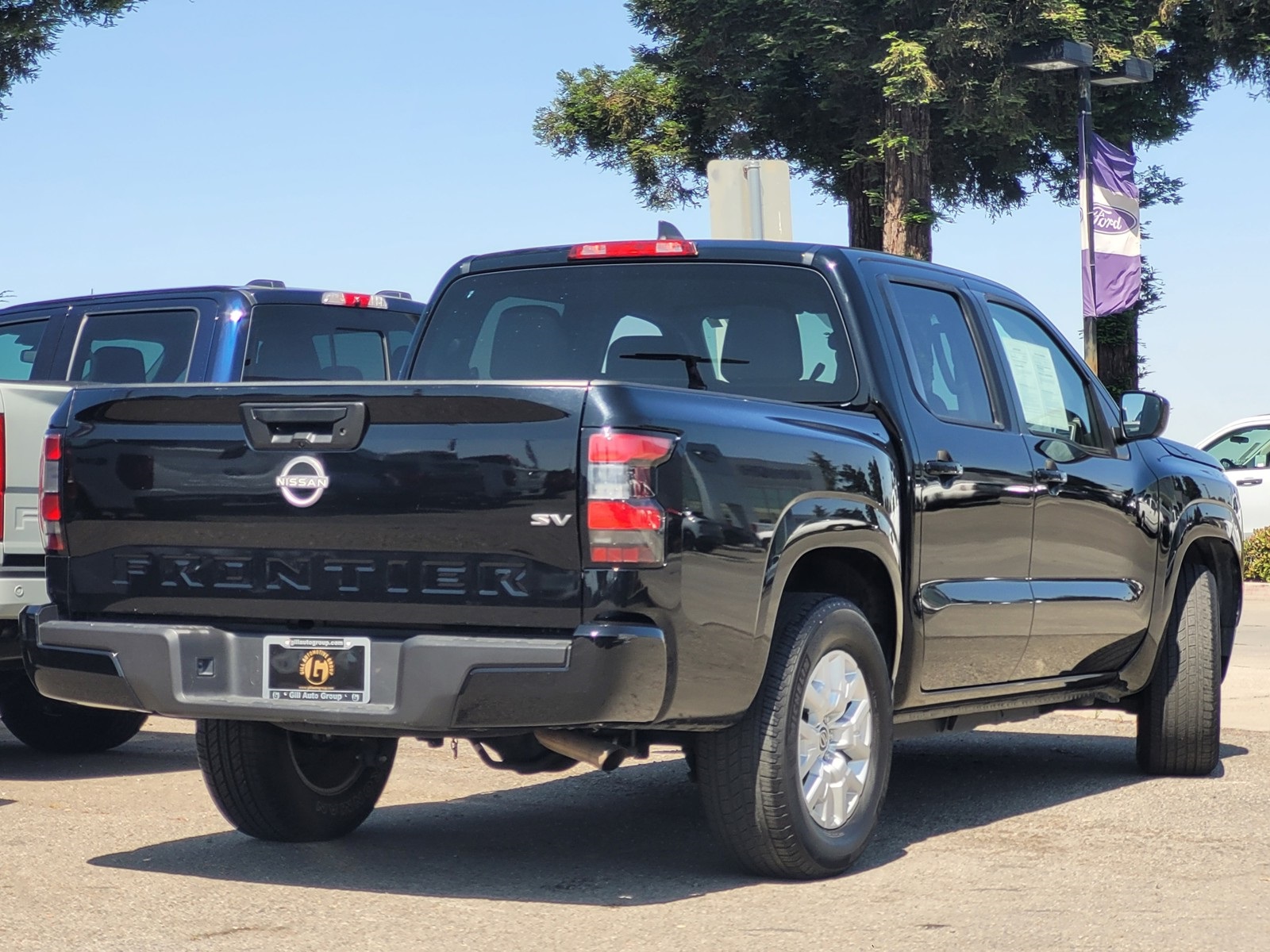 2023 Nissan Frontier SV photo 4