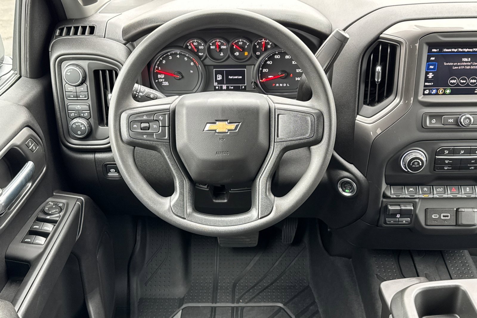 2025 Chevrolet Silverado 1500 Custom photo 14