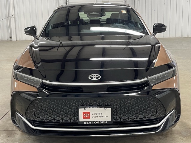 2025 Toyota Crown Platinum photo 2