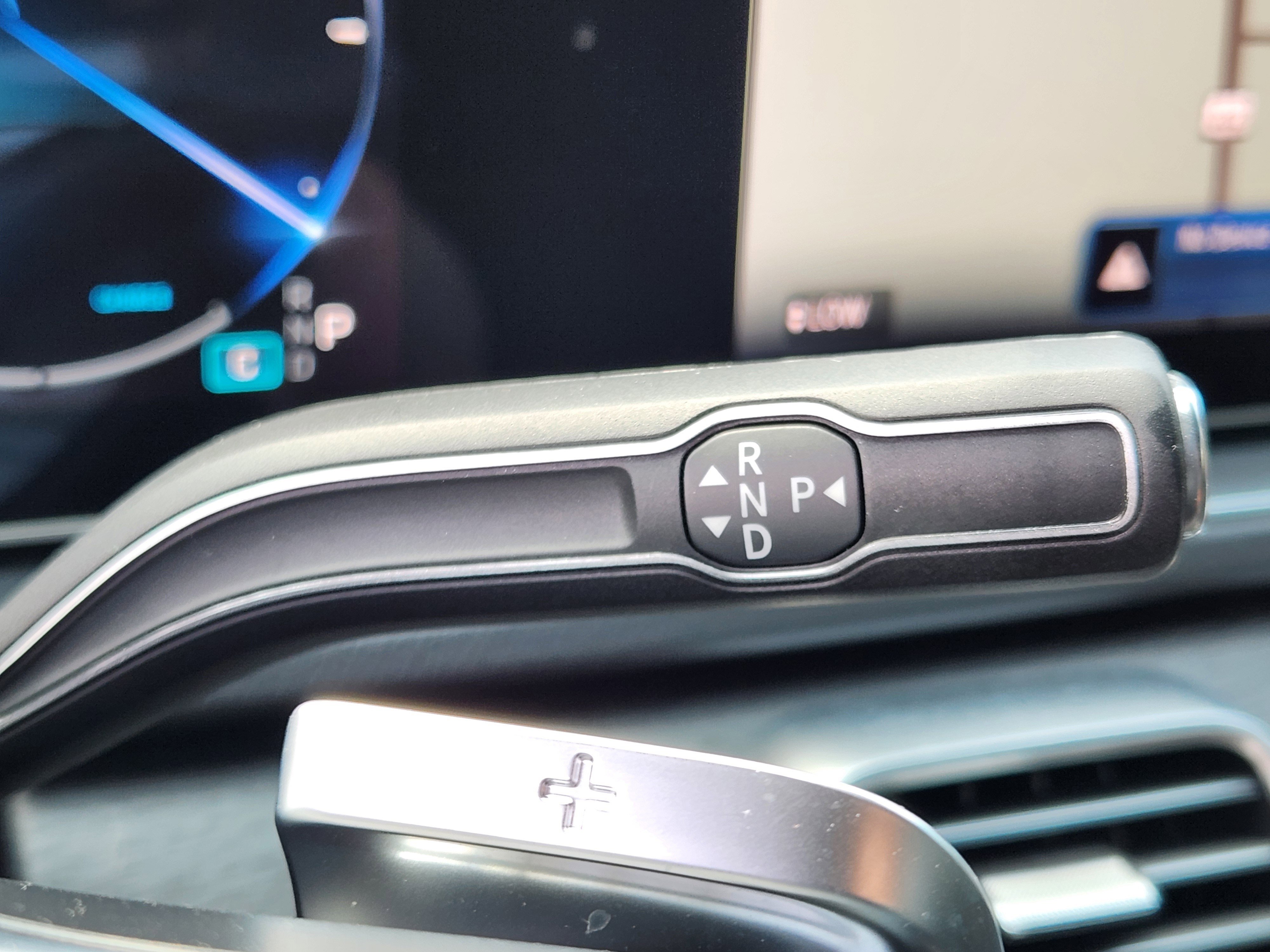 2024 Mercedes Benz GLE 350 4MATIC photo 4