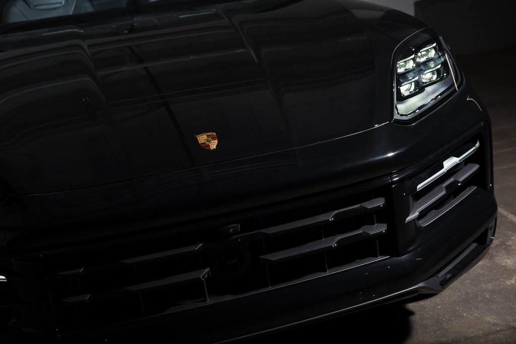 2025 Porsche Cayenne Coupe S photo 12