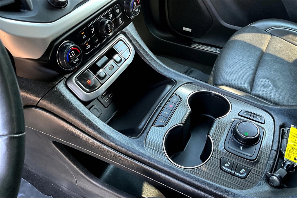2023 Gmc Acadia SLT photo 18