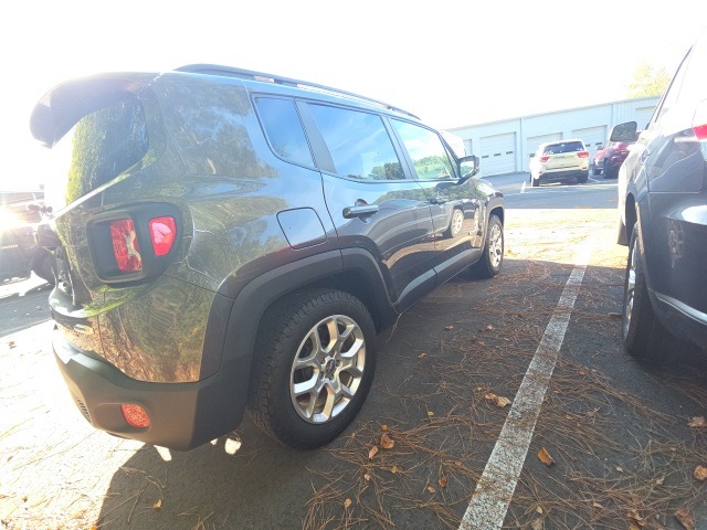 2018 Jeep Renegade Latitude North Edition photo 4