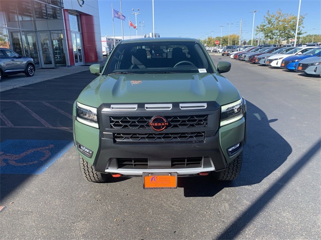 2025 Nissan Frontier PRO-4X photo 2