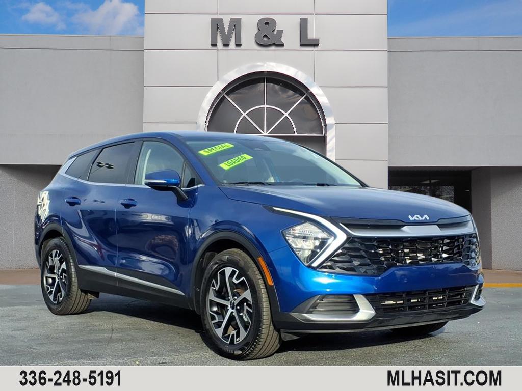 2023 Kia Sportage EX's photo