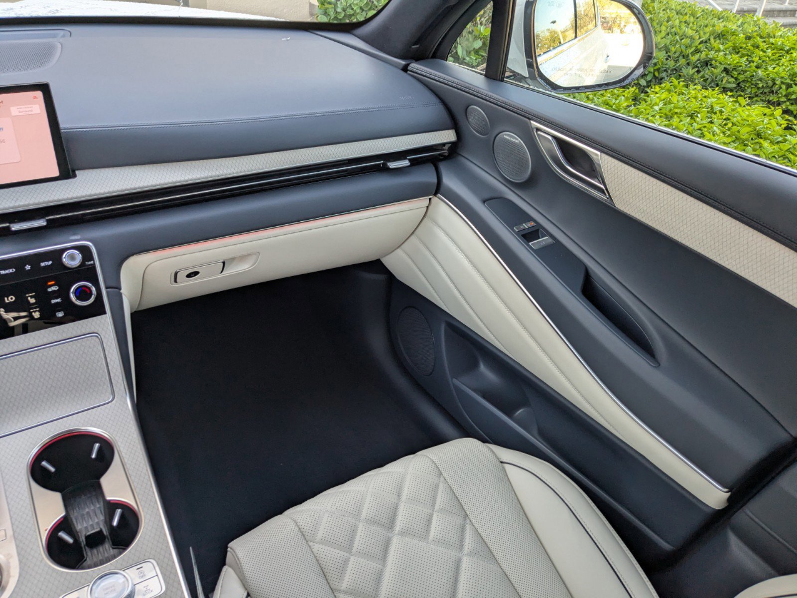 2025 Genesis GV80 3.5T Prestige AWD photo 11