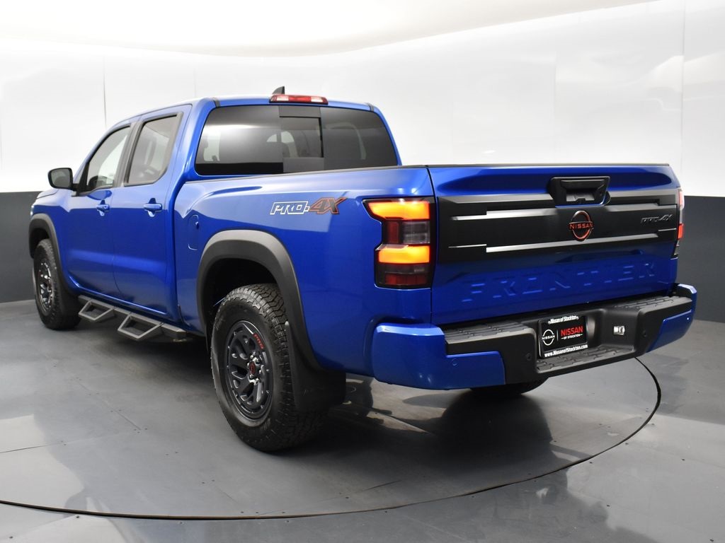 2025 Nissan Frontier photo 5