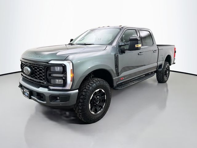 2025 Ford F-350 photo 3