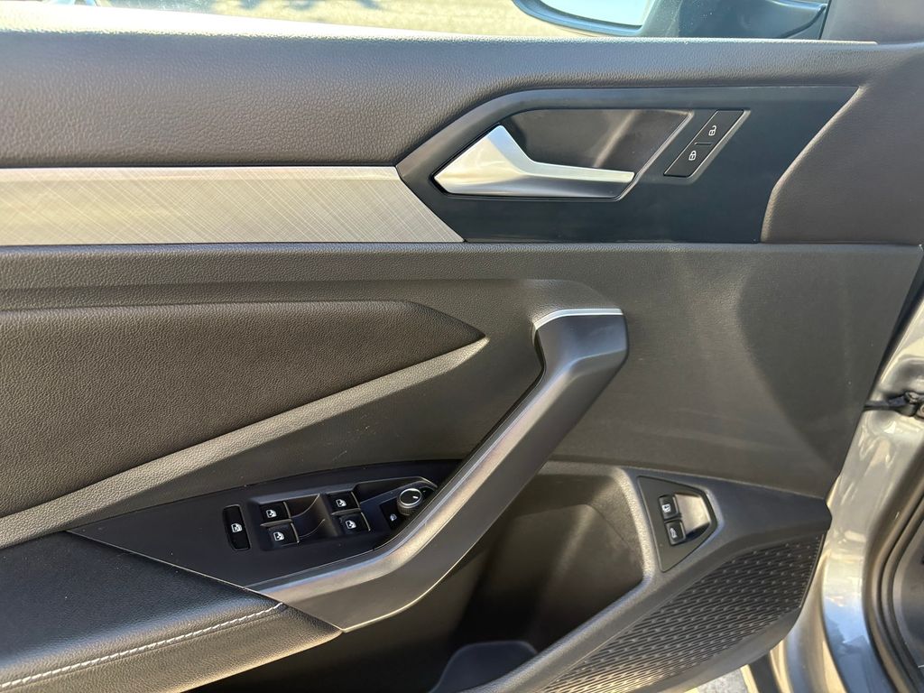 2024 Volkswagen Jetta 1.5T SE photo 13