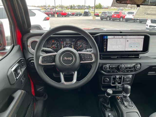 2025 Jeep Wrangler Sahara photo 13