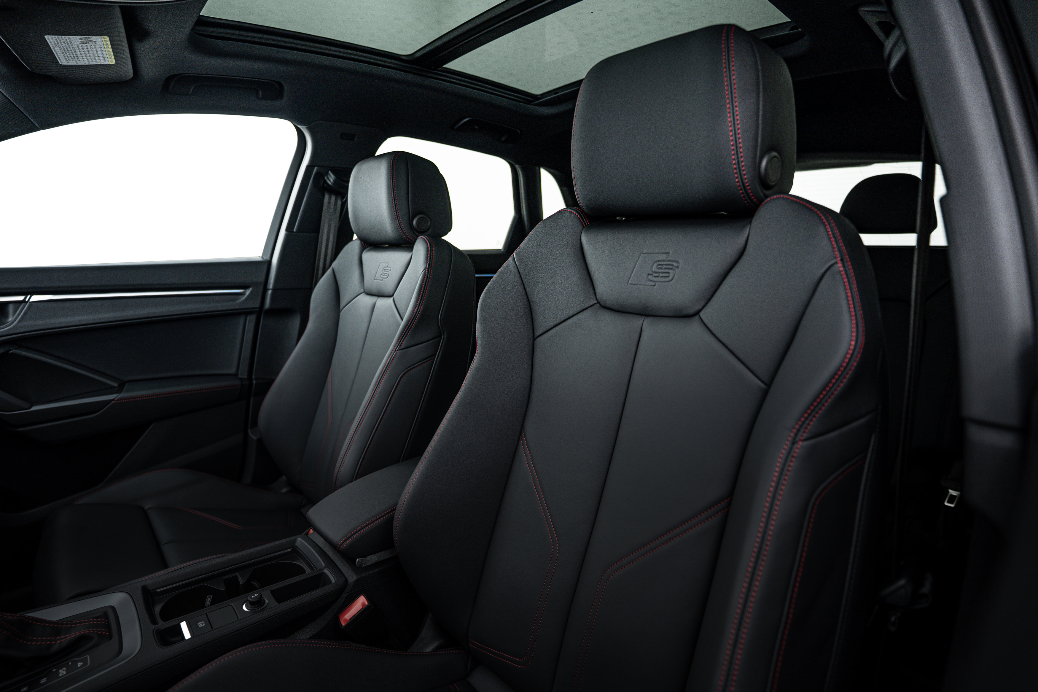 2025 Audi Q3 S line Premium Plus photo 11