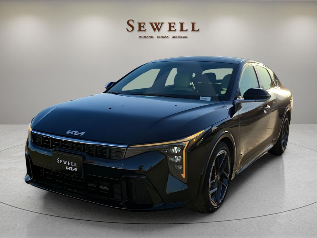 2025 Kia K4 GT-Line's photo