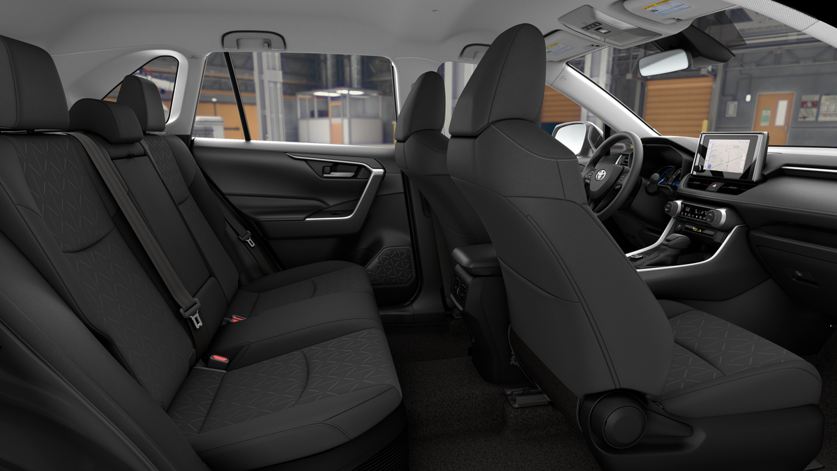 2025 Toyota RAV4 Hybrid XLE photo 16