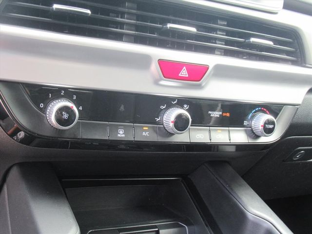 2021 Kia Telluride LX photo 23