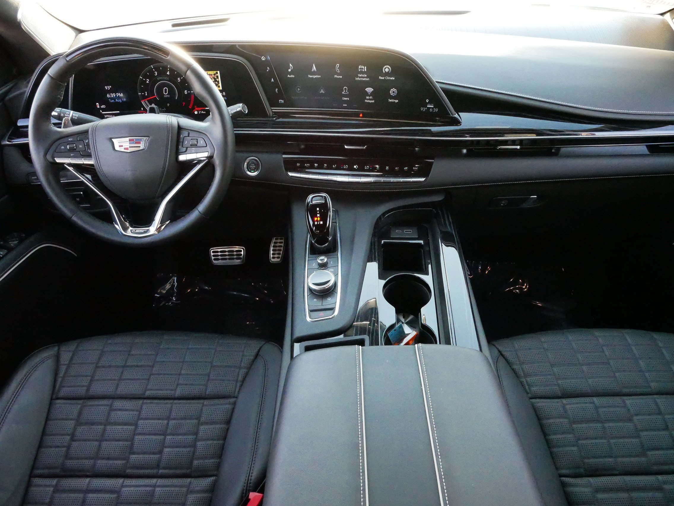 2023 Cadillac Escalade ESV V-Series photo 7