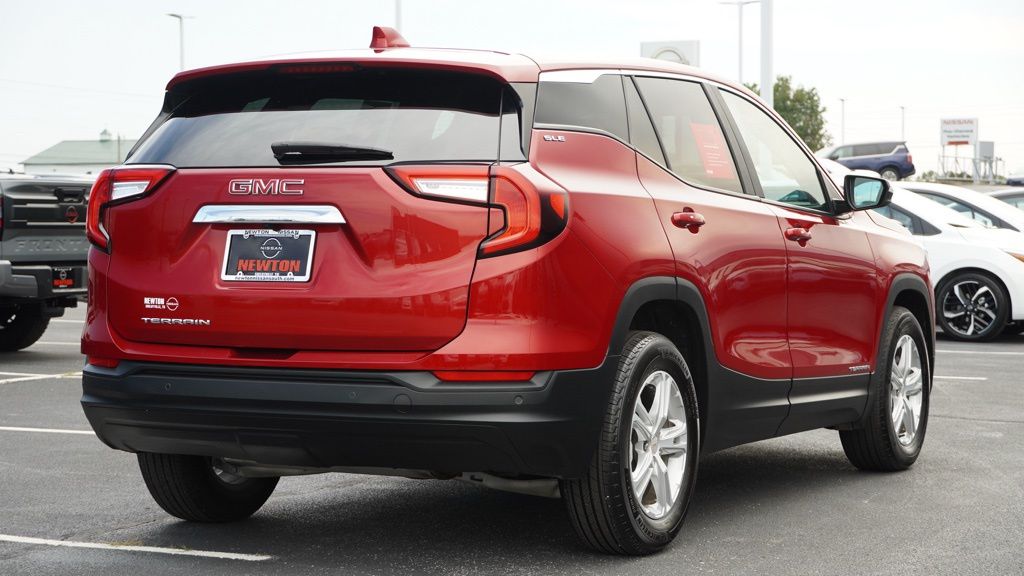 2023 Gmc Terrain SLE photo 2