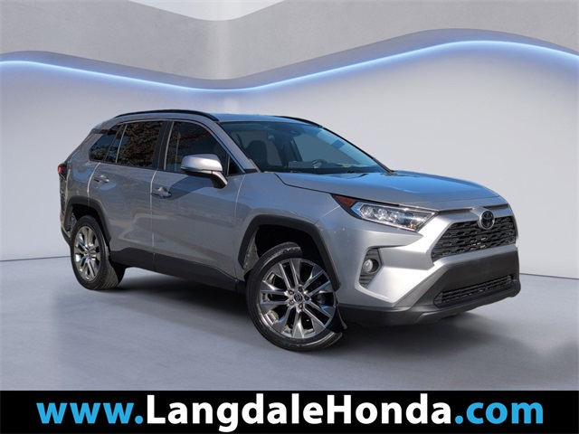 2021 Toyota RAV4 XLE Premium's photo